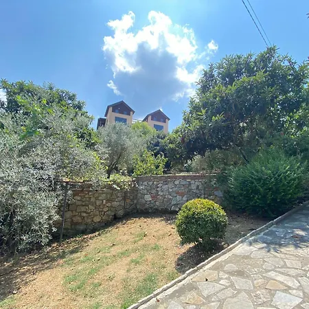 Mugs Pensión Ljaknasi