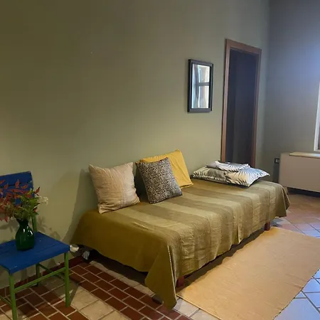 Mugs Pensión Ljaknasi