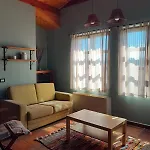 Mugs بيت ضيافة Ljaknasi